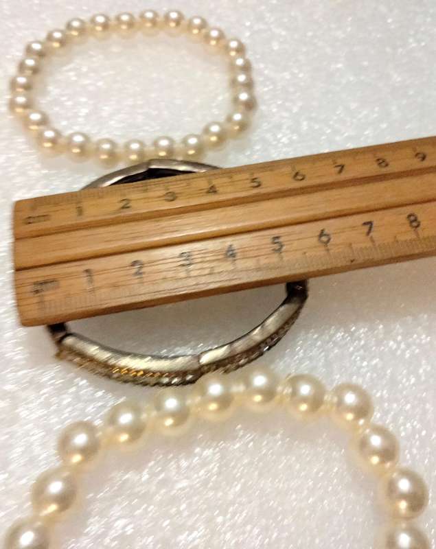 BRACELET 3 vintage stretch 1 Metal links crystal in middle+ 2 stretch elastic Faux pearls