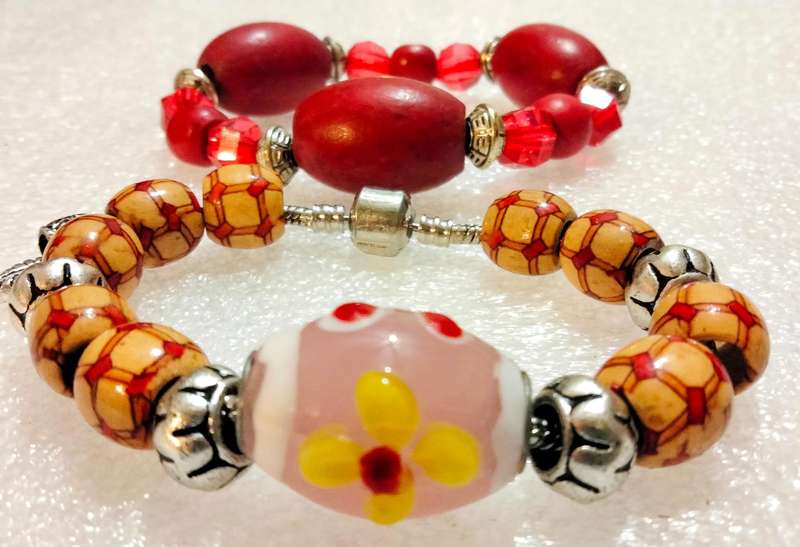 BRACELETS 2 vintage -1 European LARGE MURANO glass+1 stretch Red big Wood beads mix other