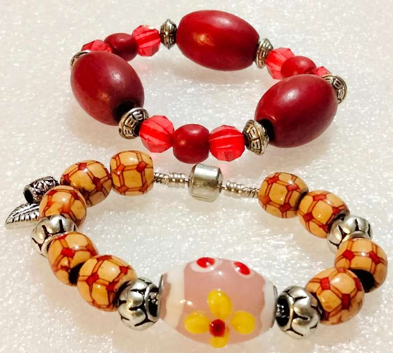 BRACELETS 2 vintage -1 European LARGE MURANO glass+1 stretch Red big Wood beads mix other