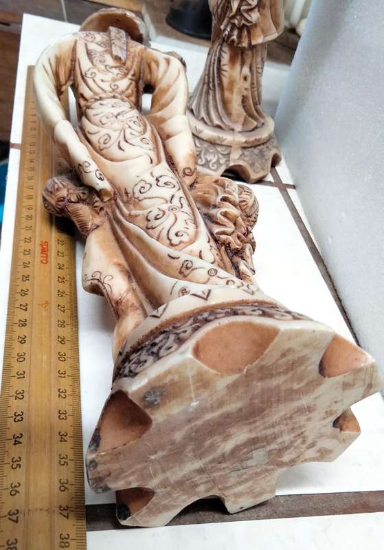 2 SET Man+Lady ORIENTAL figurines-Intricately carved details  COMPOSITE materials -All fo1 BID-chips