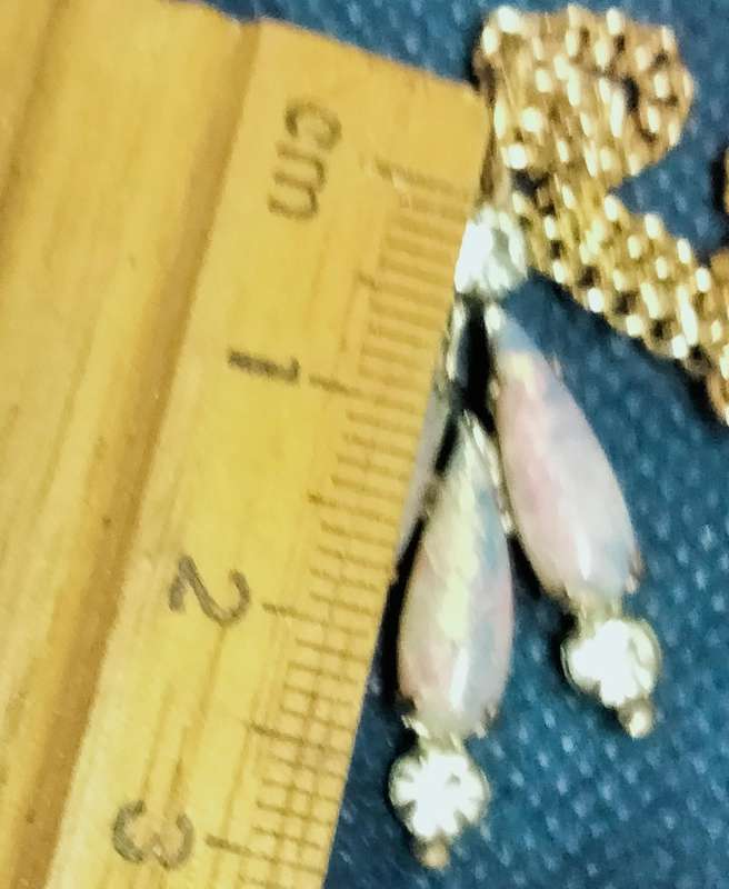 NECKLACE Pendant 3 faux Opals 4 Crystals Clear cut glass faceted + Chain gold tone