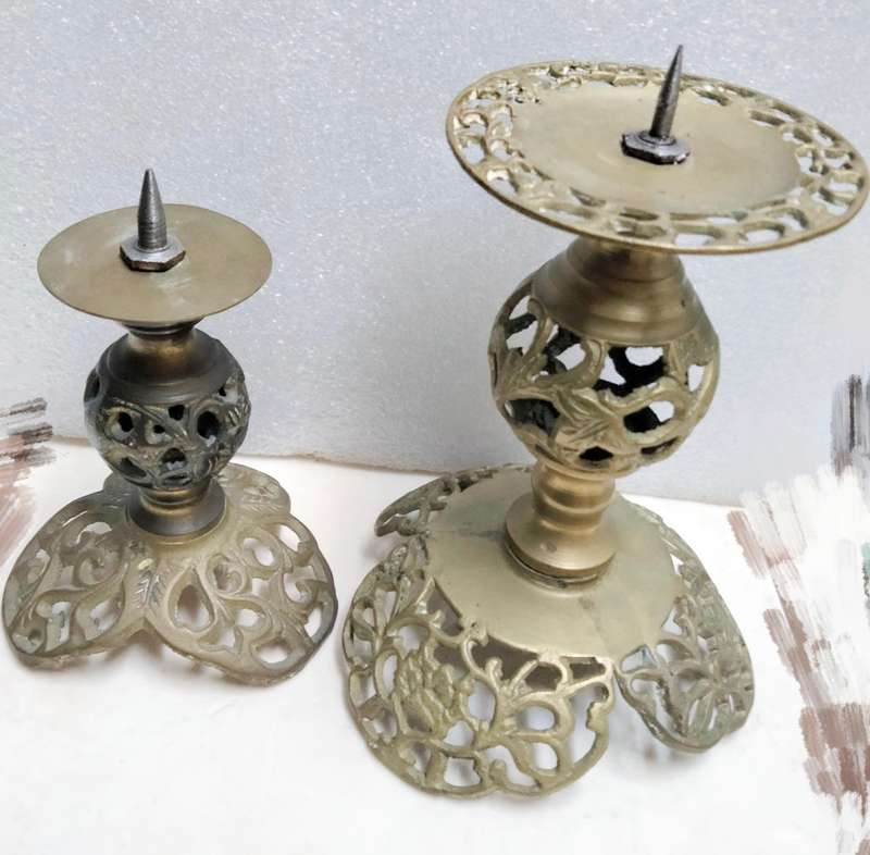 2 ELWECO Ornate  style Intricate Scroll Embossed filigree design BRASS CANDLE Sticks