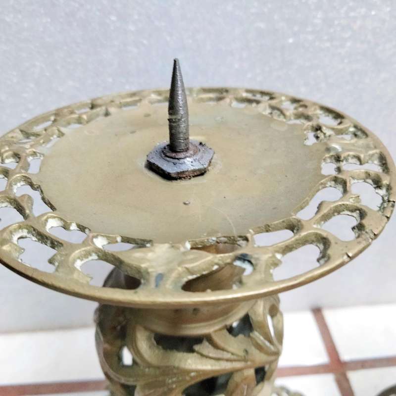 2 ELWECO Ornate  style Intricate Scroll Embossed filigree design BRASS CANDLE Sticks