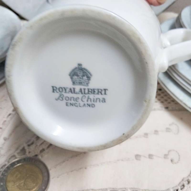 Royal Albert 11 pieces VINTAGE  MIRROR Silver + white- LOOK AT MY BUY NOW LISTINGS NO WAITING