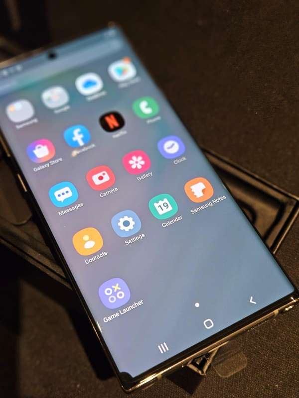 Samsung Galaxy Note10+ 256GB Dual SIM Aura Glow (Images of Device Attached)