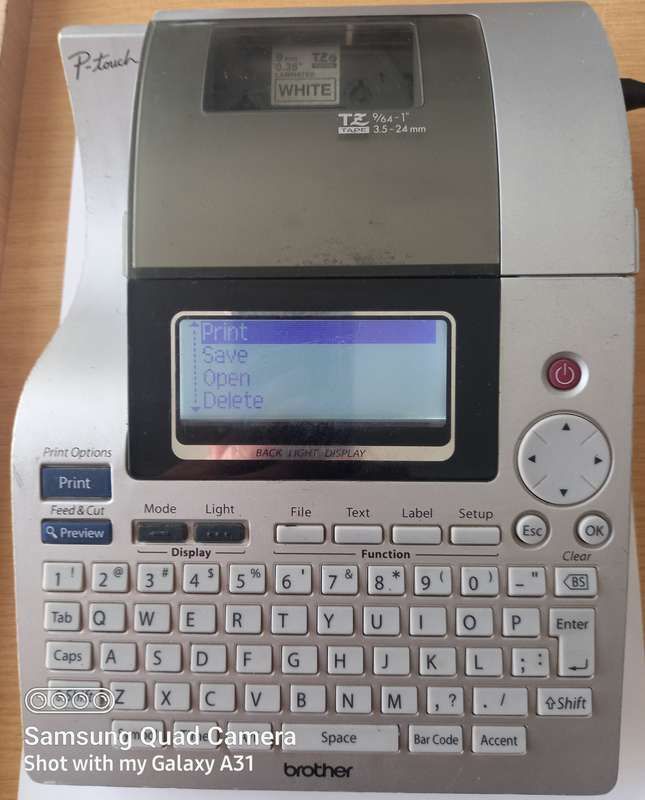 Brother PT-2700 Desktop Labelling System plus 3x tapes