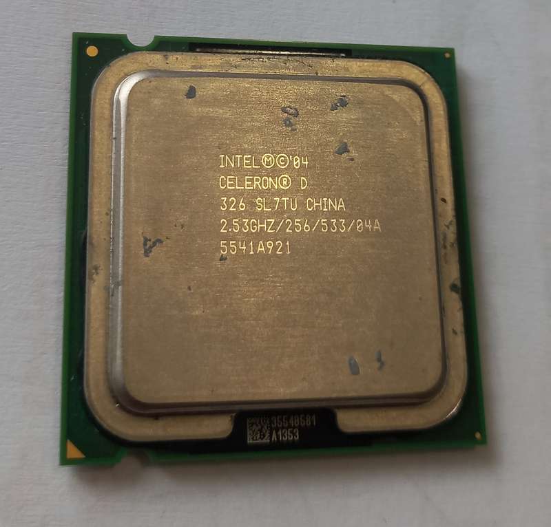 Bargain  working CPUs set of 7