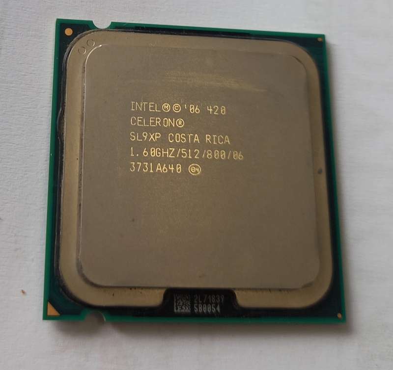Bargain  working CPUs set of 7
