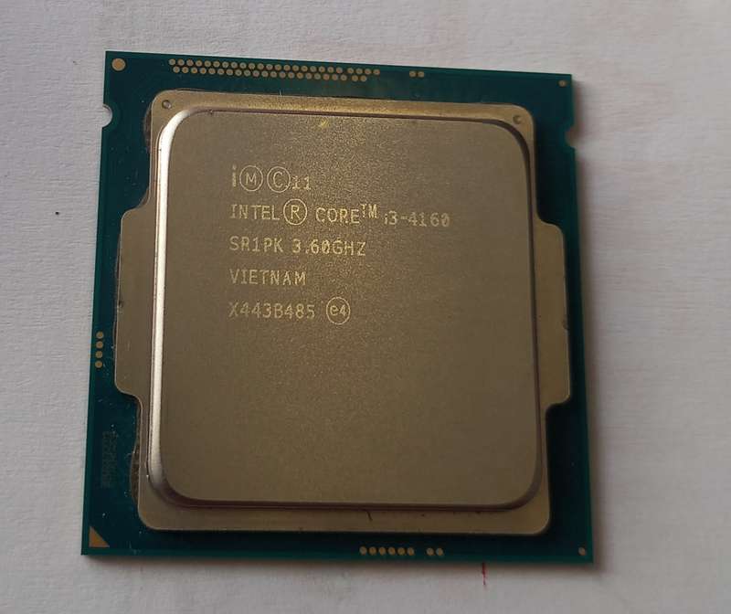 Bargain  working CPUs set of 7