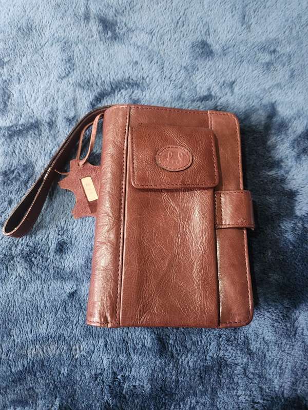 Small cellphone handbag, genuine leather