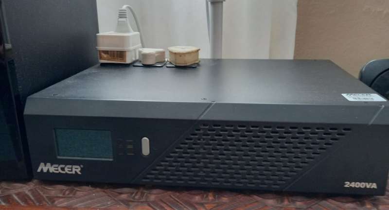 Mercer 2400VA 1440W 24V Inverter