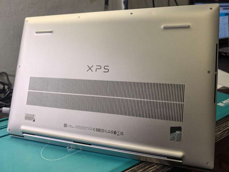 Dell XPS 17 - 9730