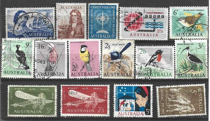 AUstralia used SG 331 to 375 inclusive with SG 335 type 1 & 2 & 5d QE2 imperf t SG 374/5 are MNH