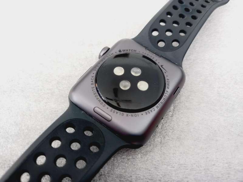 APPLE WATCH SERIES 3 NIKE+ EDITION - 42MM