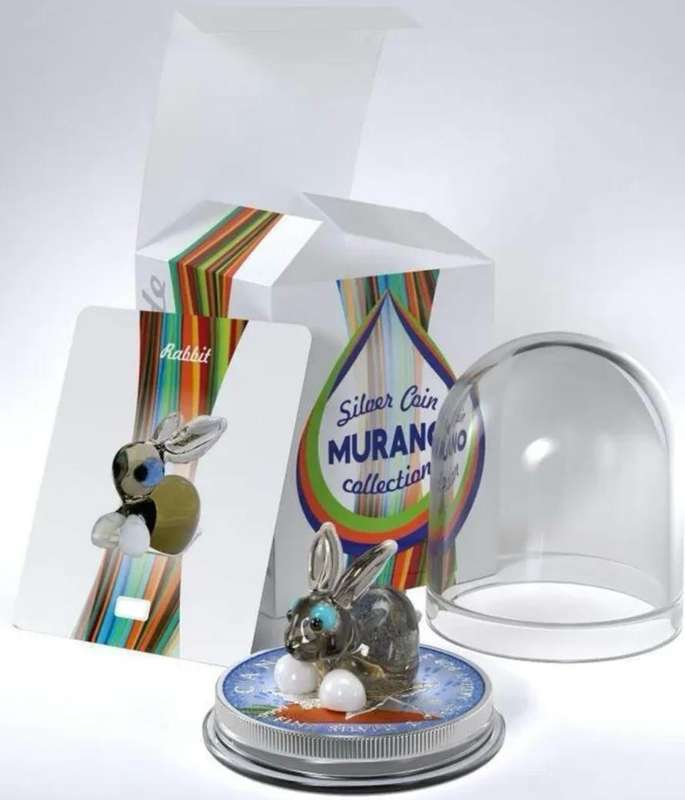Murano Glass Series: Rabbit  Maple Leaf $5 (1oz) Canada Silver Coin of 2022 Colourised with Figurine