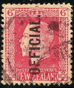 New Zealand Official Stamps - 1915 - 27 - 6d carmine fine used . SG 0102 .