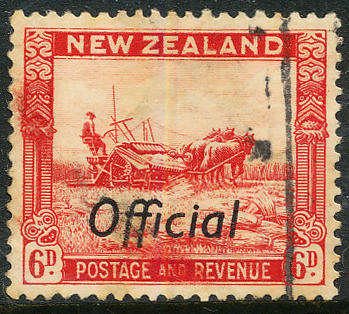New Zealand Official Stamps - 1936 - 61 - 6d scarlet fine used . SG 0127 .
