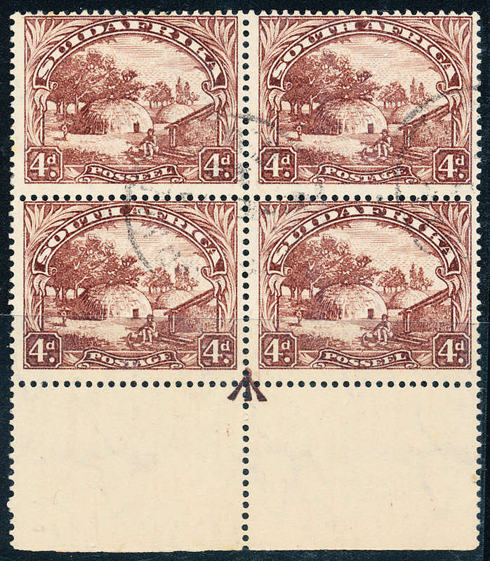 South Africa - 1930-1945 - 4d (redrawn) purple-brown bott arrow blk of 4 (Issue 2) fine used .