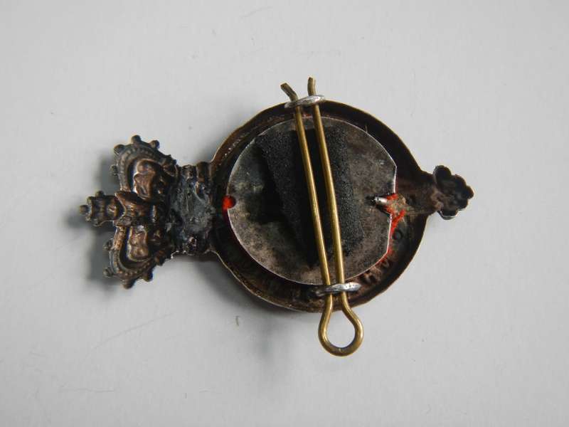 1900 SILVER HALLMARK TRANSKEI MOUNTED RIFLES BADGE