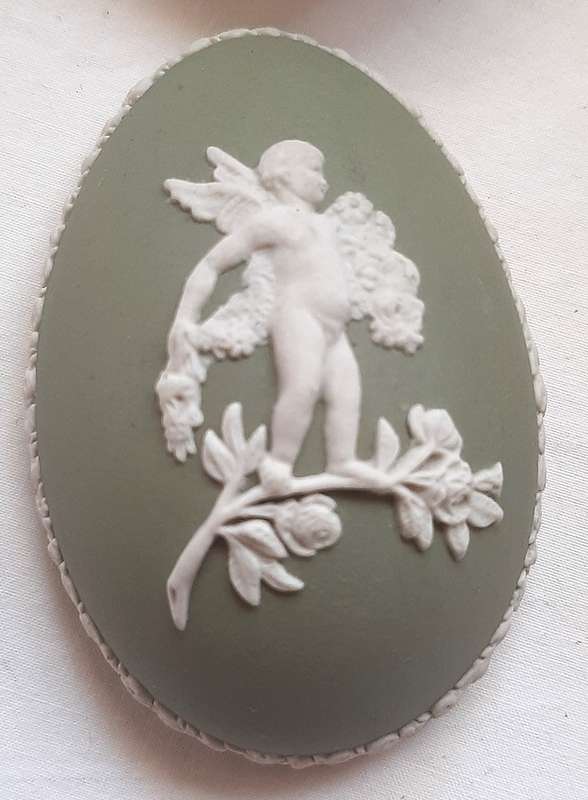 TWO WEDGWOOD JASPERWARE EGG SHAPED TRINKET VANITY/JEWELLERY HOLDERS