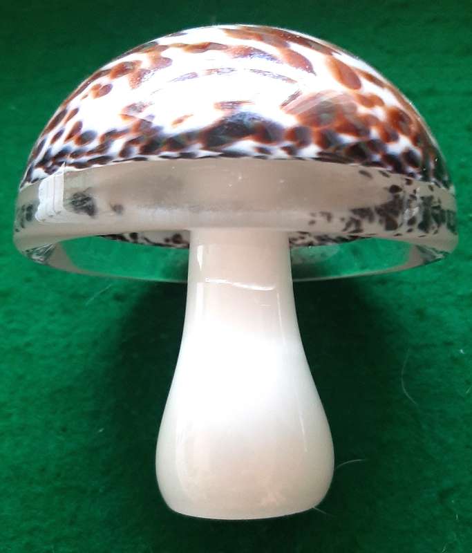 WEDGWOOD GLASS MUSHROOM SHAPED PAPERWEIGHT