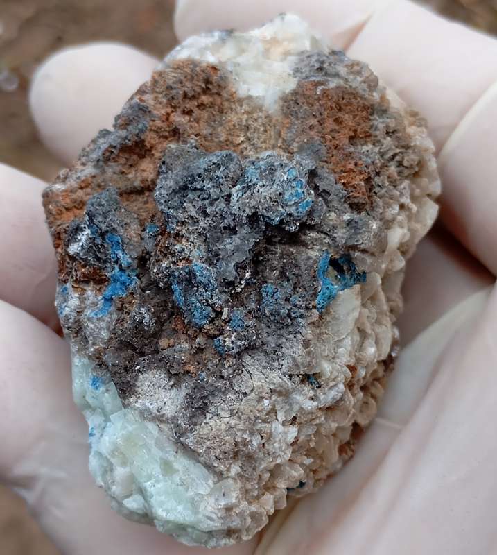 Shattuckite goethite calcite - Tantara mine DRC Congo