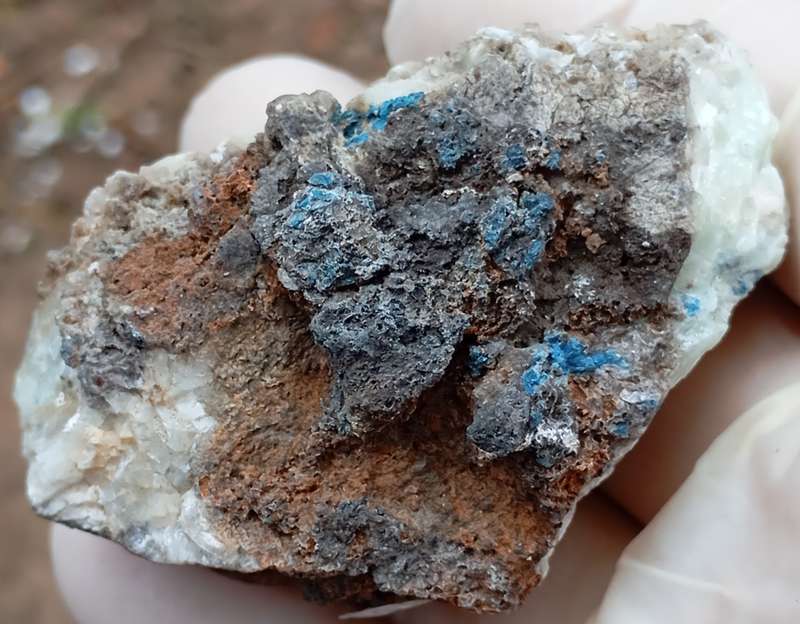 Shattuckite goethite calcite - Tantara mine DRC Congo
