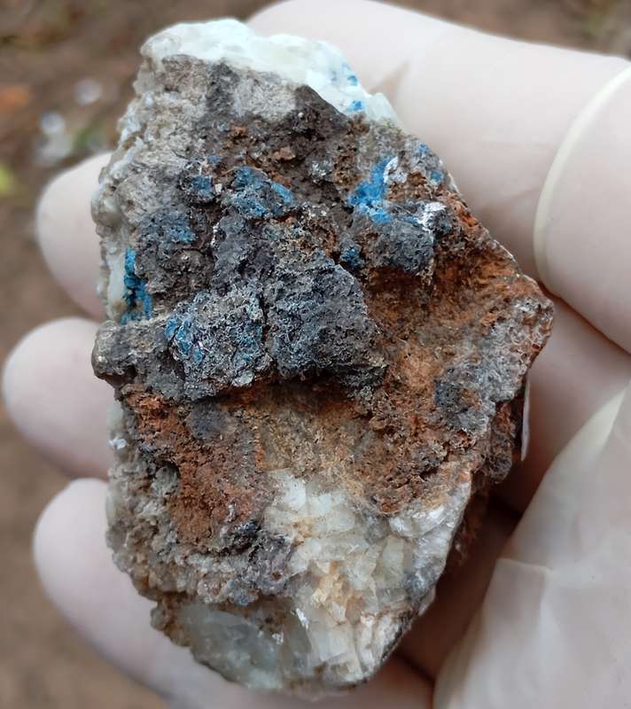 Shattuckite goethite calcite - Tantara mine DRC Congo