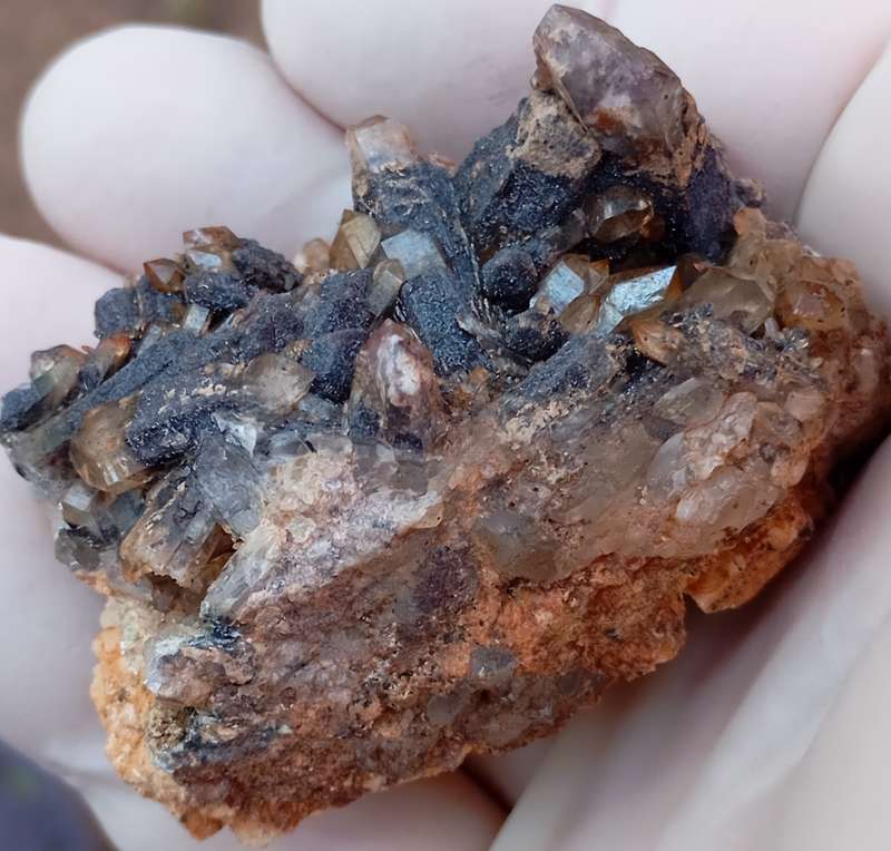 Hematite in quartz - Orange River N Cape South Africa
