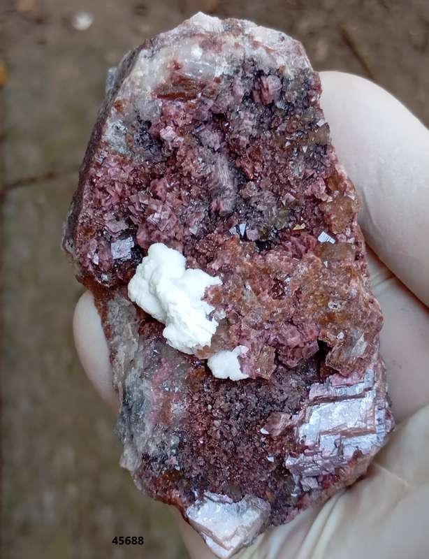 Cobaltoan calcite aragonite heterogenite quartz - Kakanda deposit DRC Congo