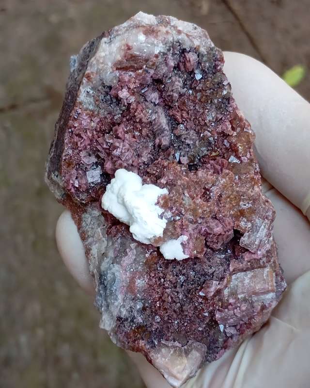 Cobaltoan calcite aragonite heterogenite quartz - Kakanda deposit DRC Congo