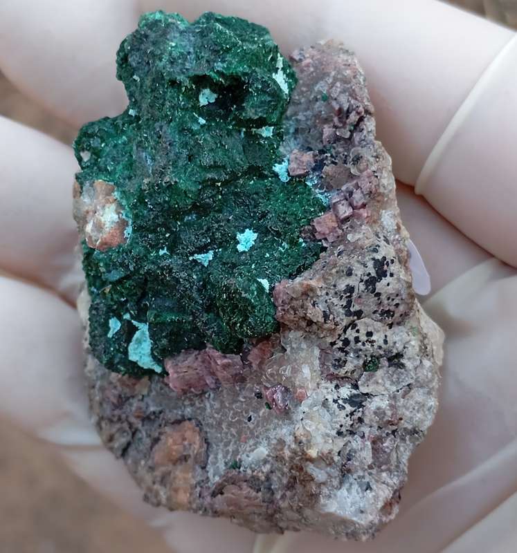 Cobaltoan calcite chrysocolla malachite heterogenite quartz - Kakanda deposit DRC Congo