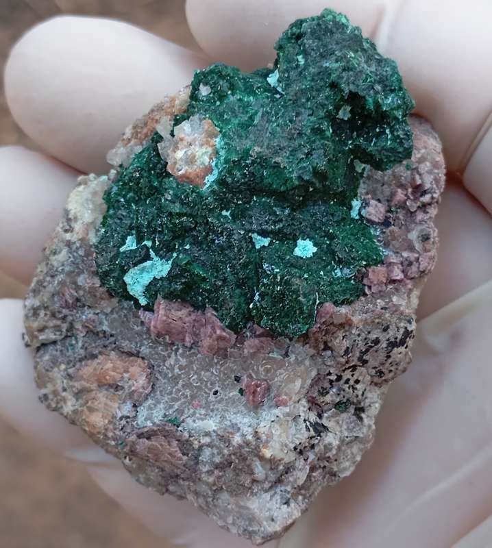 Cobaltoan calcite chrysocolla malachite heterogenite quartz - Kakanda deposit DRC Congo