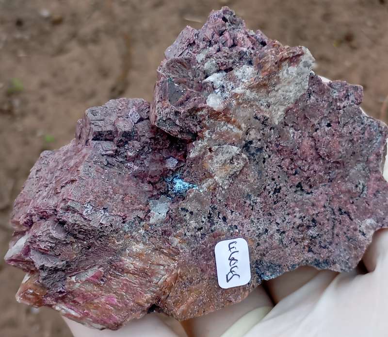 Cobaltoan calcite heterogenite chrysocolla malachite - Kakanda deposit DRC Congo