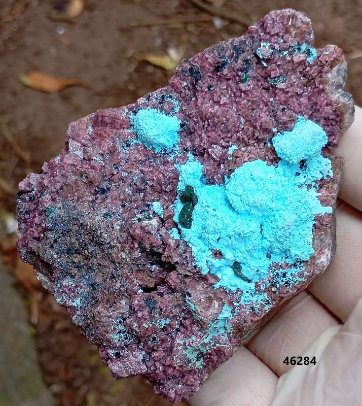 Cobaltoan calcite chrysocolla malachite heterogenite - Kakanda deposit DRC Congo