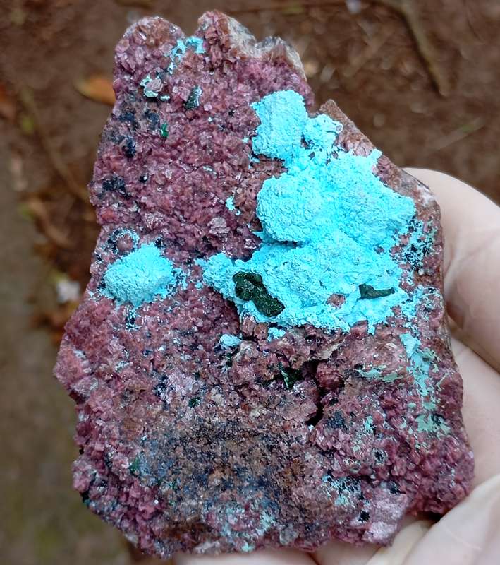 Cobaltoan calcite chrysocolla malachite heterogenite - Kakanda deposit DRC Congo