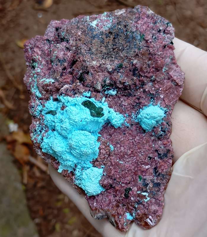 Cobaltoan calcite chrysocolla malachite heterogenite - Kakanda deposit DRC Congo