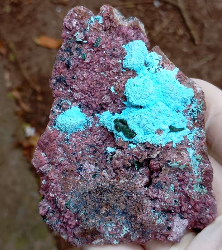 Cobaltoan calcite chrysocolla malachite heterogenite - Kakanda deposit DRC Congo
