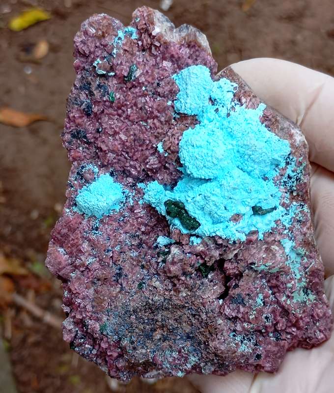 Cobaltoan calcite chrysocolla malachite heterogenite - Kakanda deposit DRC Congo