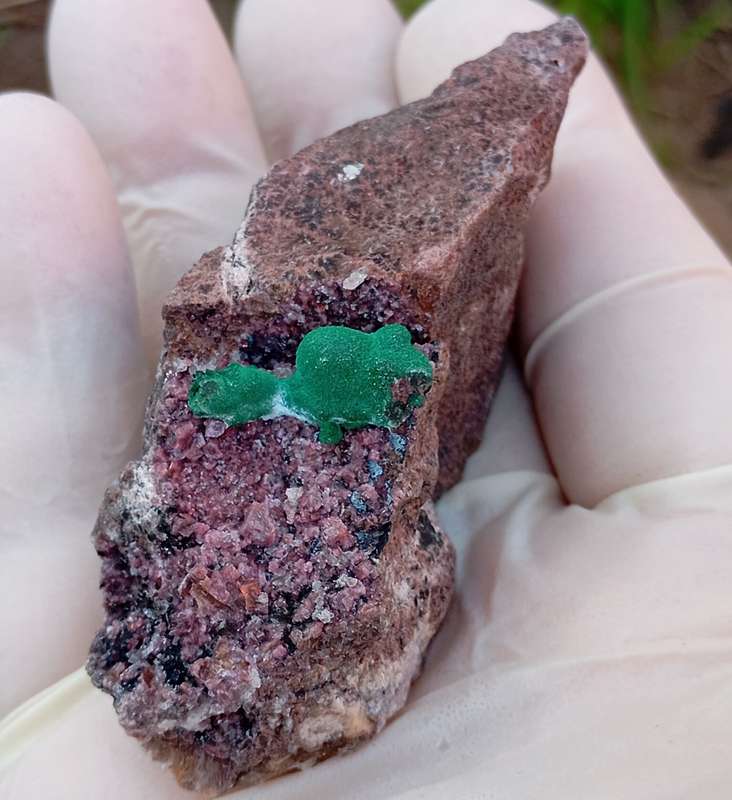 Cobaltoan calcite chrysocolla heterogenite malachite quartz - Kakanda deposit DRC Congo