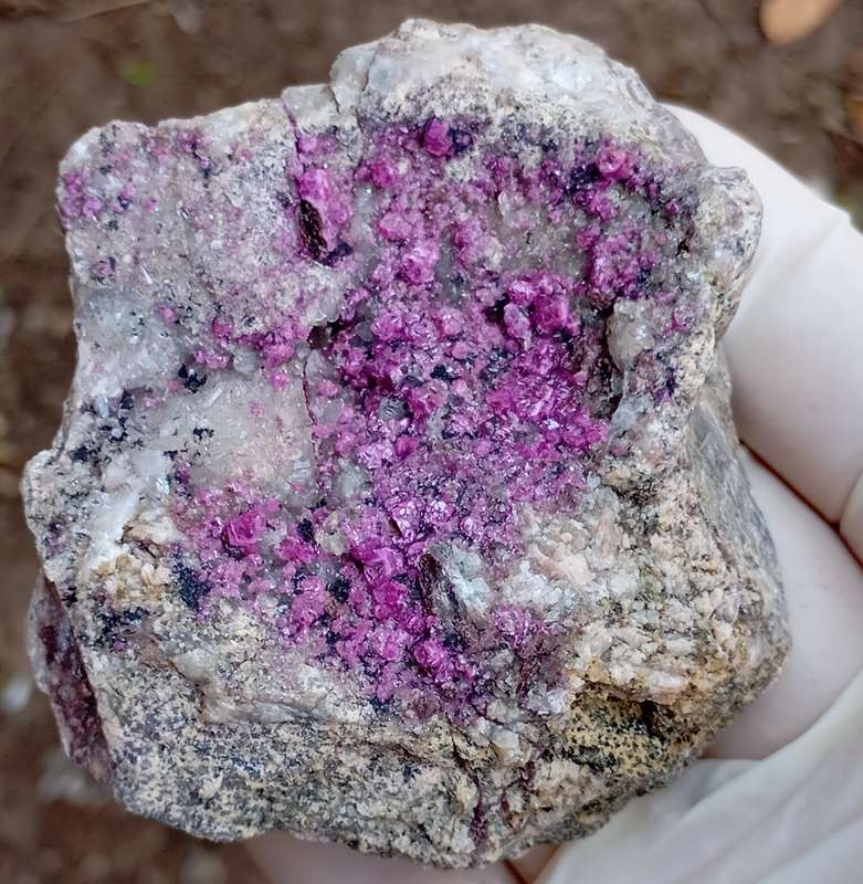 Cobaltoan calcite heterogenite malachite - Mashamba West mine DRC Congo