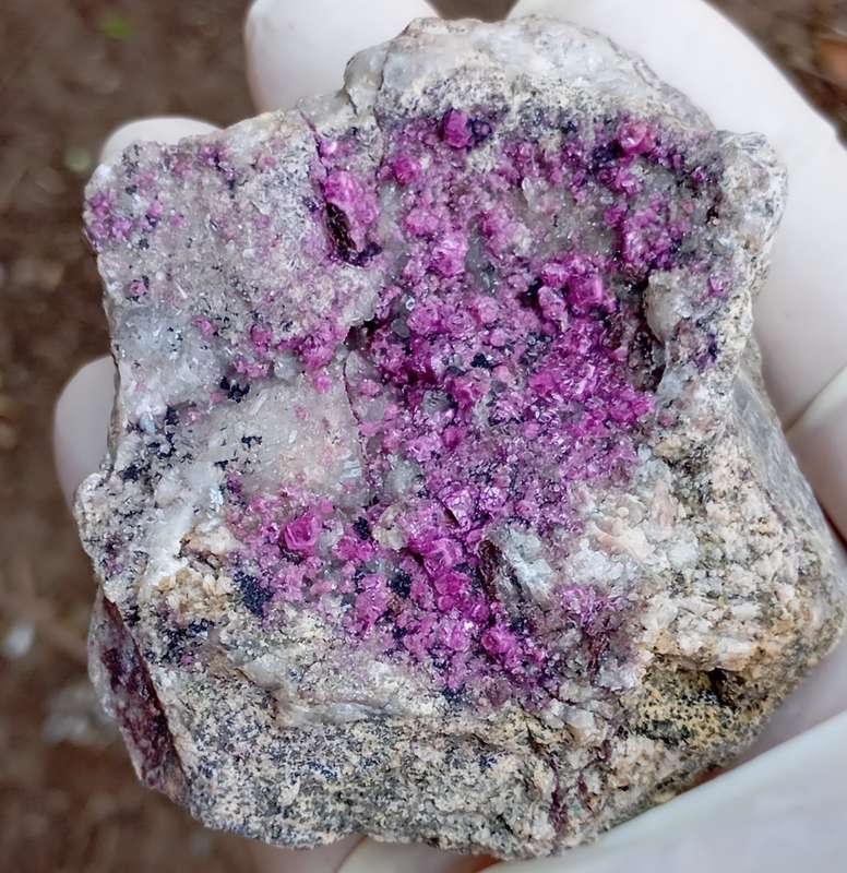 Cobaltoan calcite heterogenite malachite - Mashamba West mine DRC Congo