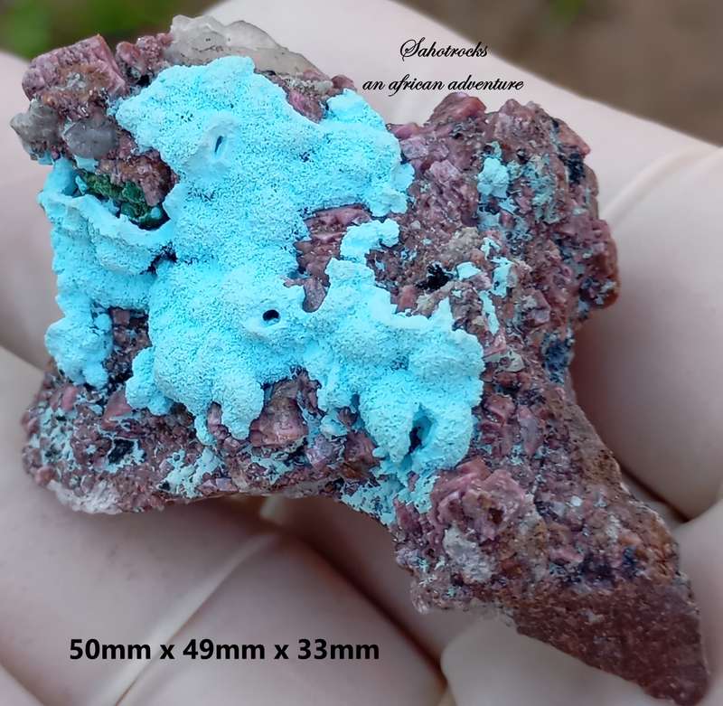 Cobaltoan calcite chrysocolla malachite quartz - Kakanda deposit DRC Congo