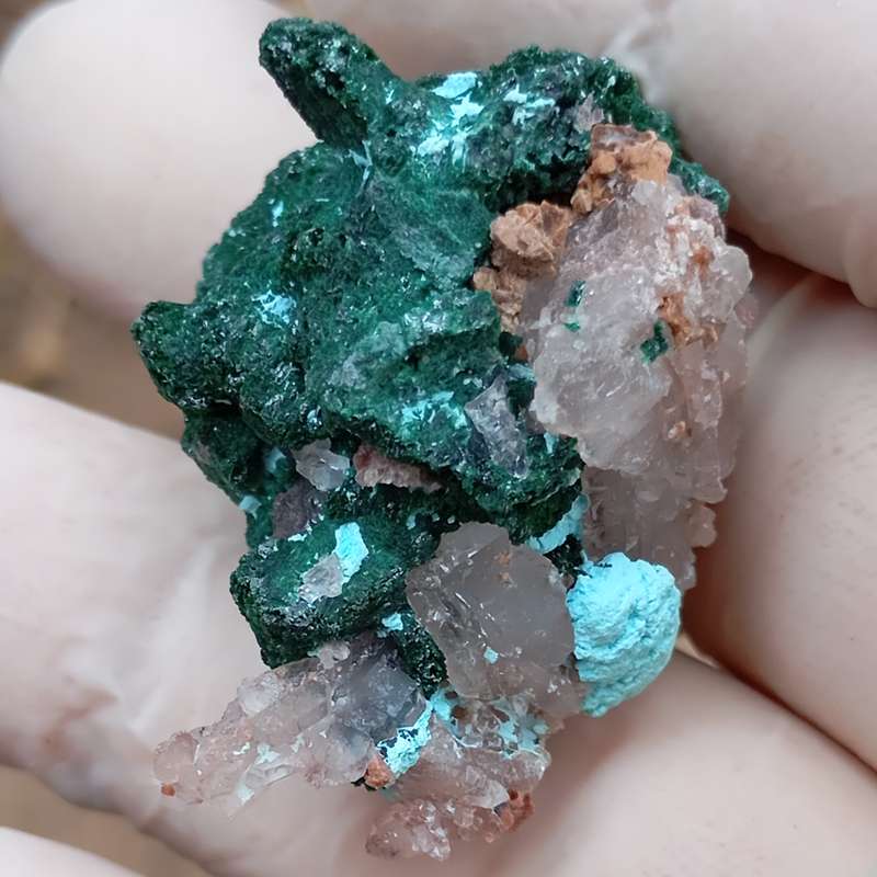 Malachite chrysocolla heterogenite quartz - Kakanda deposit DRC Congo