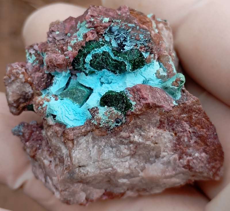 Cobaltoan calcite chrysocolla malachite quartz - Kakanda deposit DRC Congo