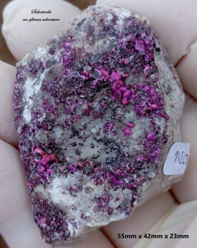 Cobaltoan calcite heterogenite quartz - Mashamba West mine DRC Congo