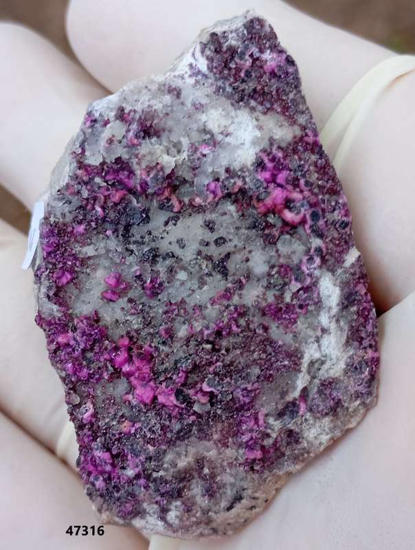 Cobaltoan calcite heterogenite quartz - Mashamba West mine DRC Congo