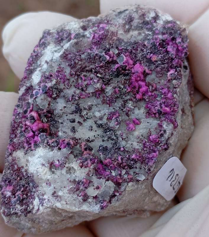 Cobaltoan calcite heterogenite quartz - Mashamba West mine DRC Congo