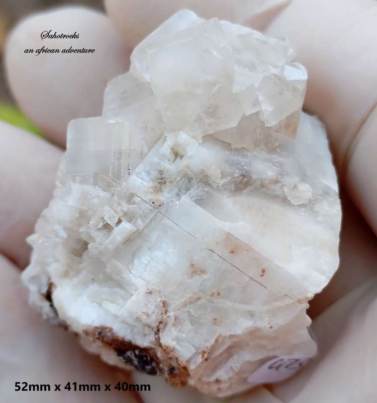 Hydroxyapophyllite baryte - Nchwaning II mine South Africa