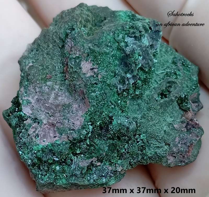 Cobaltoan calcite malachite quartz - Kakanda deposit DRC Congo